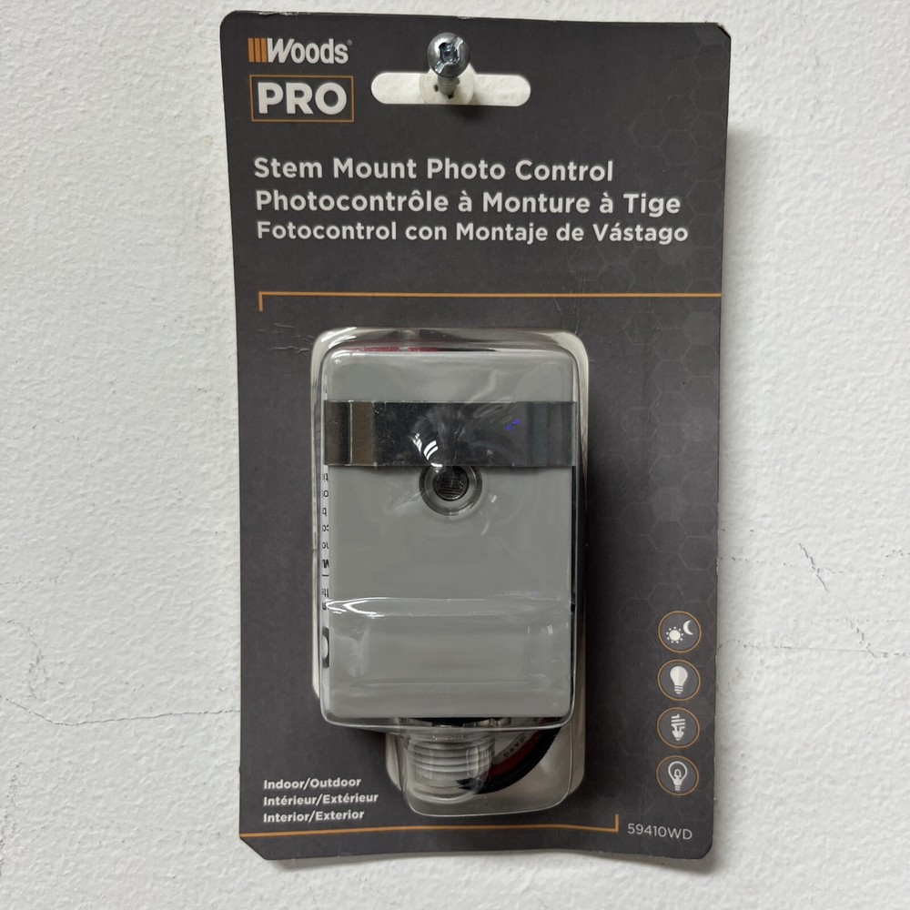 Woods 2000-Watt Stem Mount Light Control with Photocell