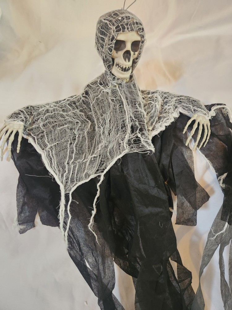 2 Halloween Skull Hanging Ghosts Grim Reaper Horror Props Hanging Decor