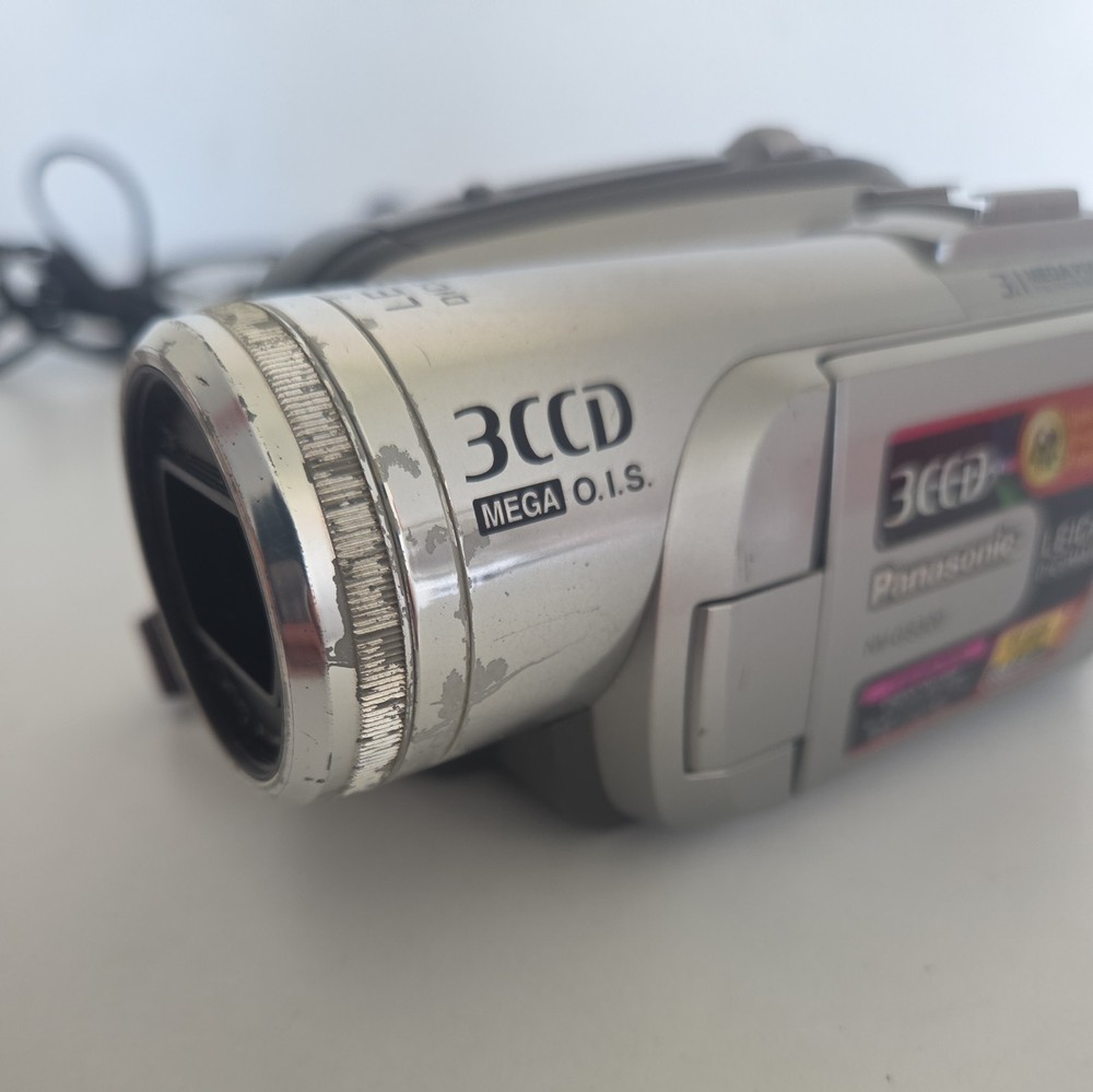 Panasonic NV-GS320 Handheld MiniDV Cassette Camcorder Silver Tested