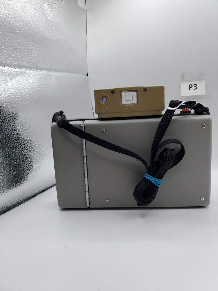 Polaroid 320 Instant Film Camera
