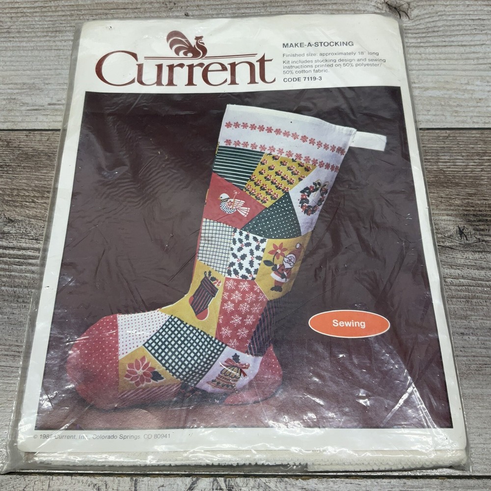 vintage retro Current stocking sewing/pattern kits Santa,bell,wreath Nip