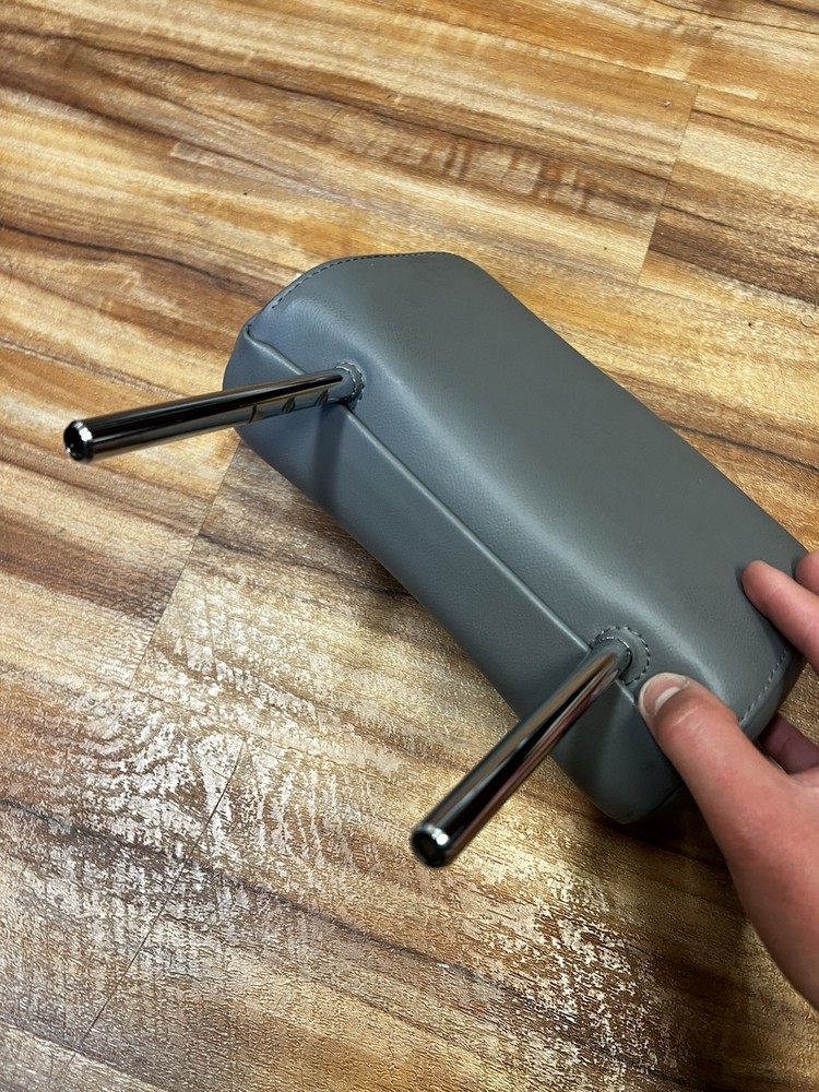 2005-2012 toyota Avalon OEM Headrests