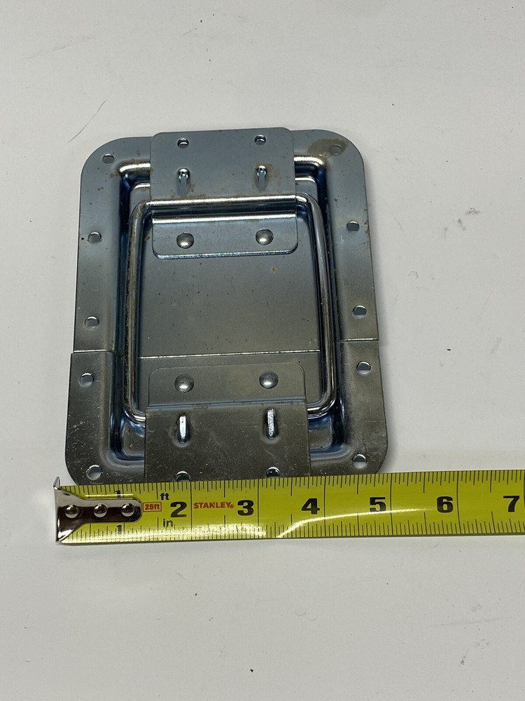 2-Pk Recessed Lid Stay Large