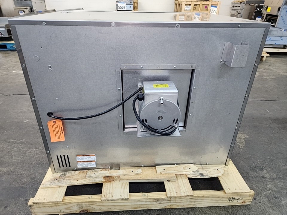 5591 Lite Use Vulcan Full Size Electric Convection Oven Legs, Programable VC4EC