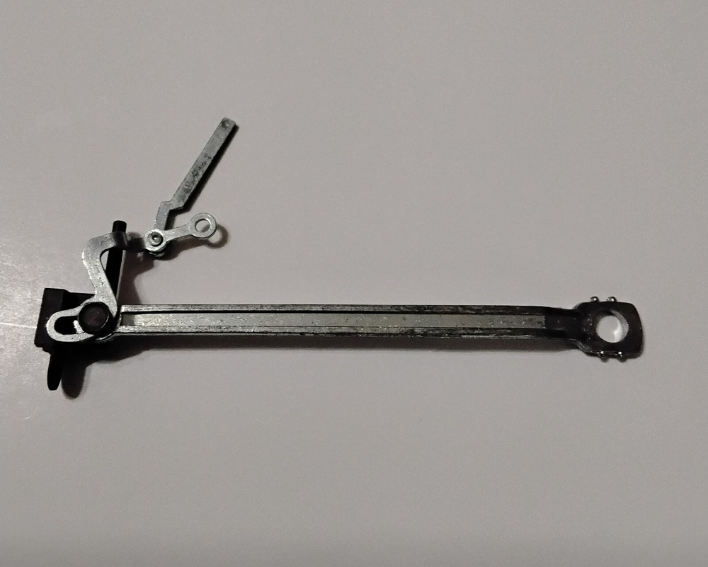 LIONEL 8142-502 RH DRIVE LINKAGE
