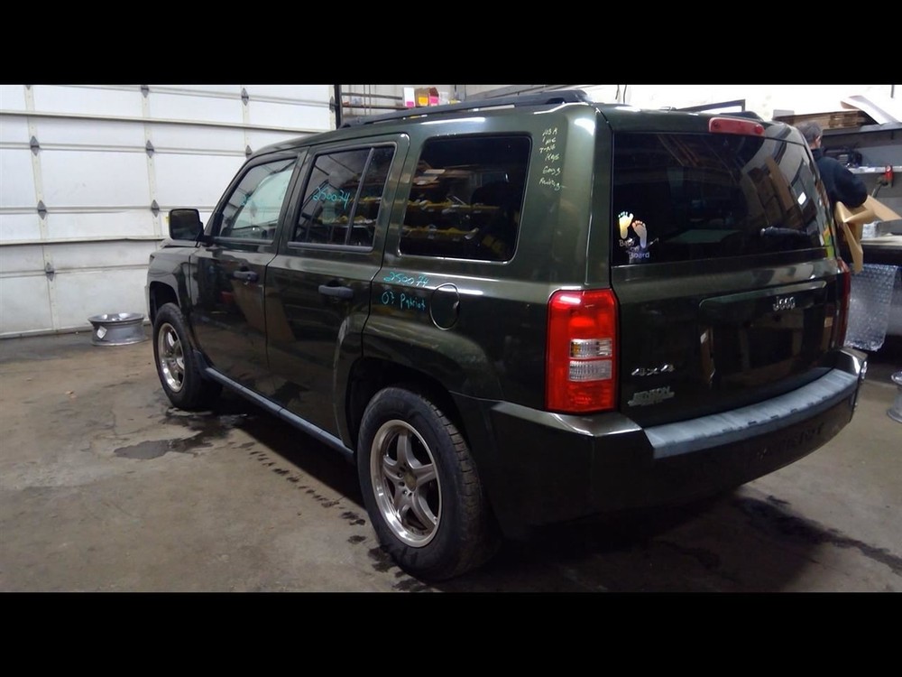 SRS Control Module Fits 07 PATRIOT 04672611AB