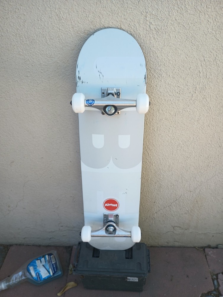 Almost Light skateboard, Royal, 52 mm