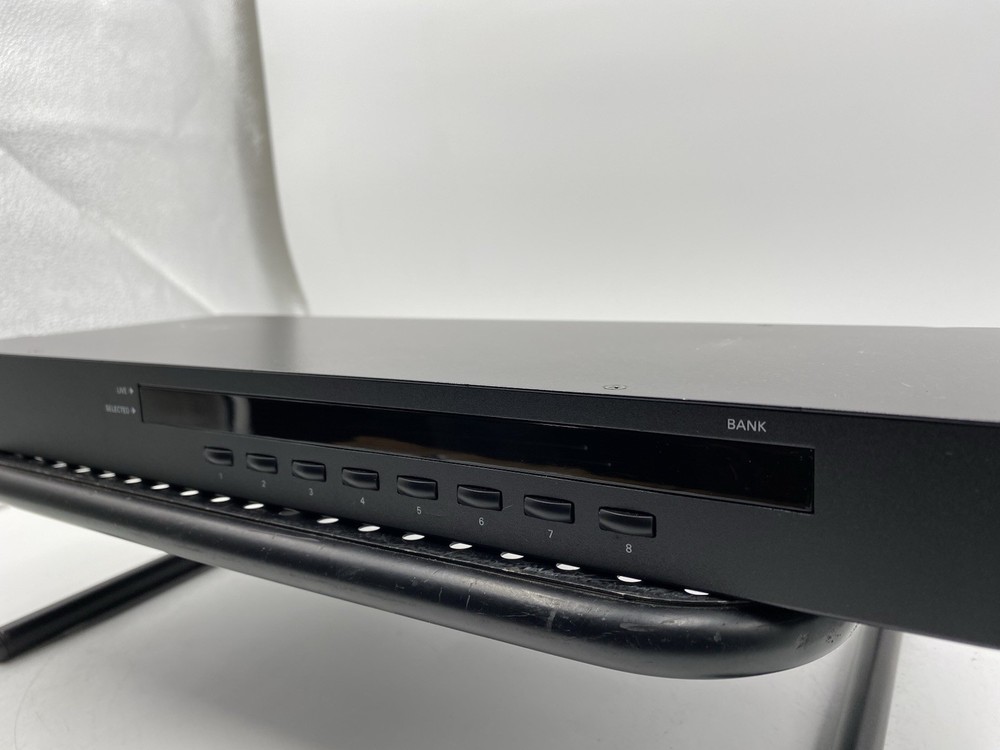TRIPP-LITE B042-008 8-PORT USB=PS/2 KVM SWITCH