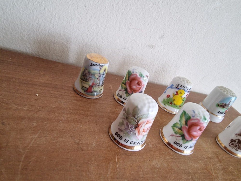 7 x Religeous thimbles