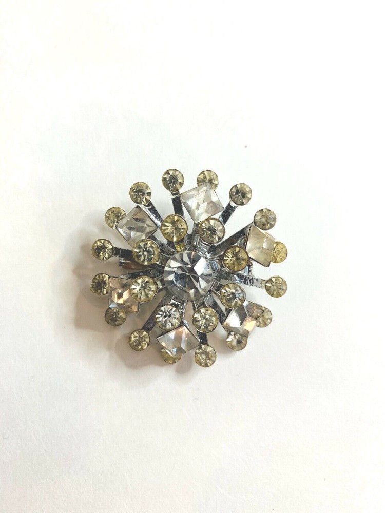 Round Pin Brooch Silvertone CLEAR Rhinestones