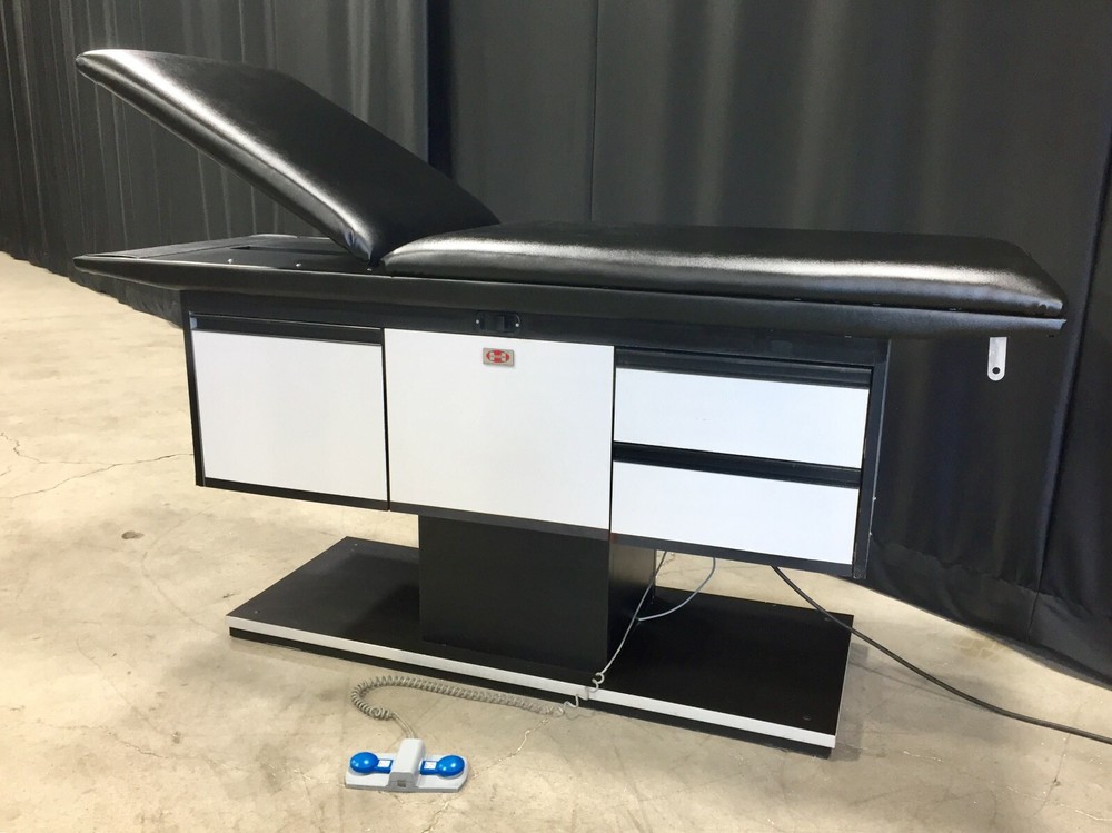 Hausmann Model 4746 Powermatic Treatment Table