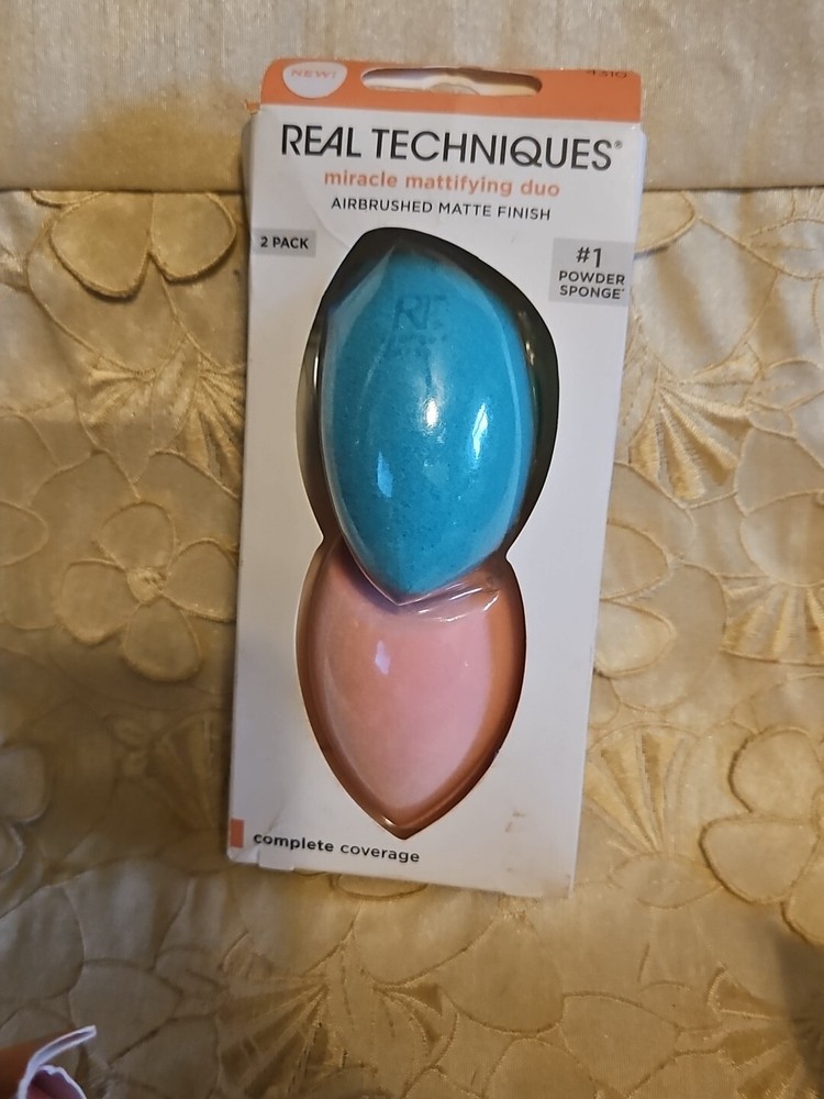 REAL TECHNIQUES-MIRACLE MATTIFYING DUO-AIRBRUSHED MATTE FINISH-2 PACK-DENTED BOX