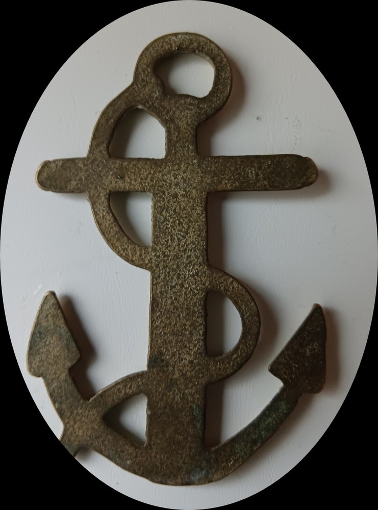 VINTAGE BRASS ANCHOR - LOOE - CORNWALL (7204)