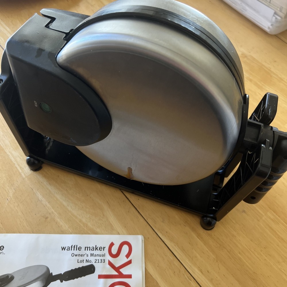belgian waffle maker rotating