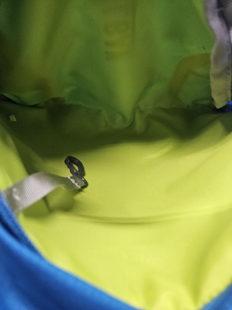 Camelbak Cloud Walker 18 Hiking Backpack 2.5L/85oz Hydration Pack Blue