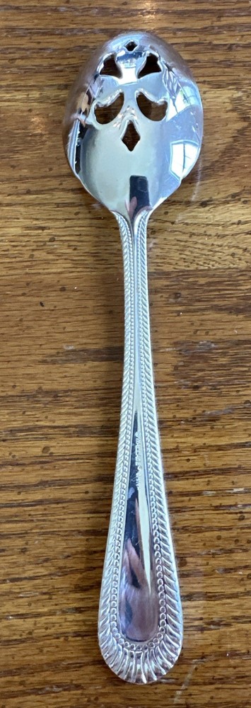 WALLACE Wickham Deep Silverplate Slotted Serving Spoon Flatware Fan Bead 8.5”