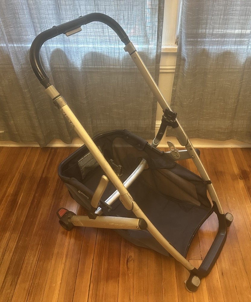 Uppababy VISTA V2 frame Stroller chassis In Silver