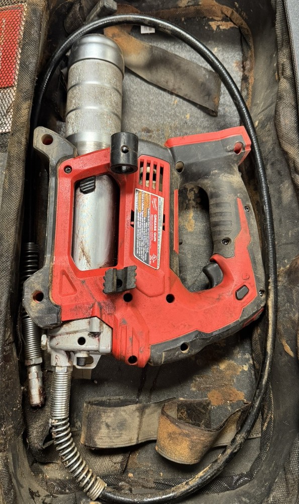 Milwaukee Grease Gun Tool And Case
