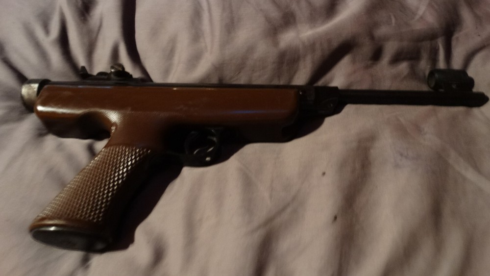1971 hy-score 815 Break Open target air pistol