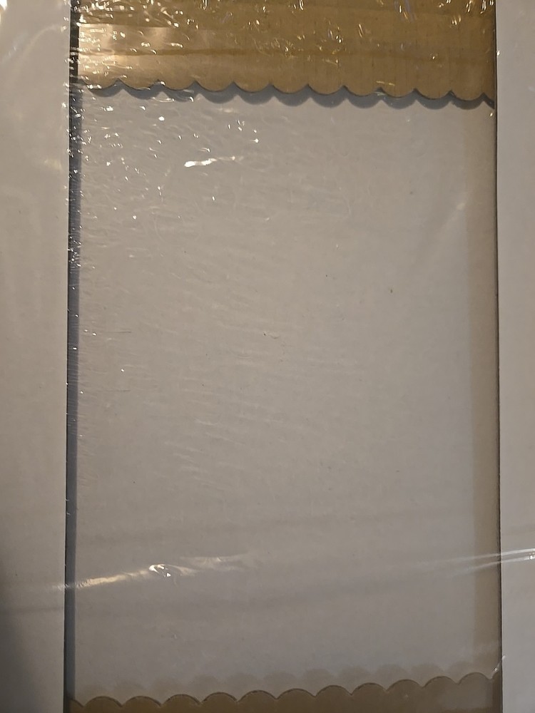 Fancy Window Cake Box 10" Inch Round Cake Drum White 1-pack
