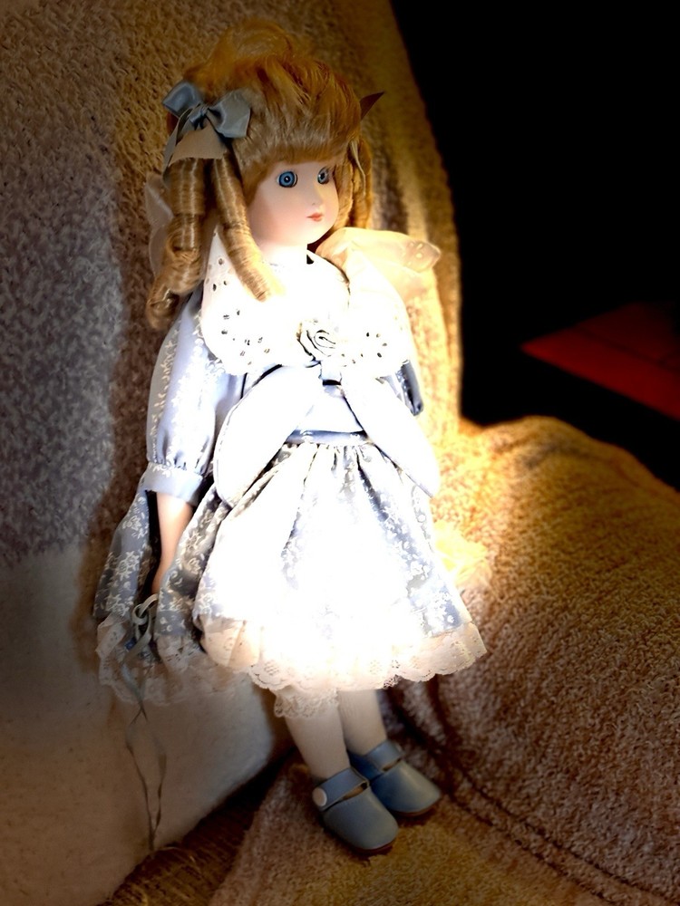 ACTIVE HAUNTED DOLL SPIRIT SYNTHIA