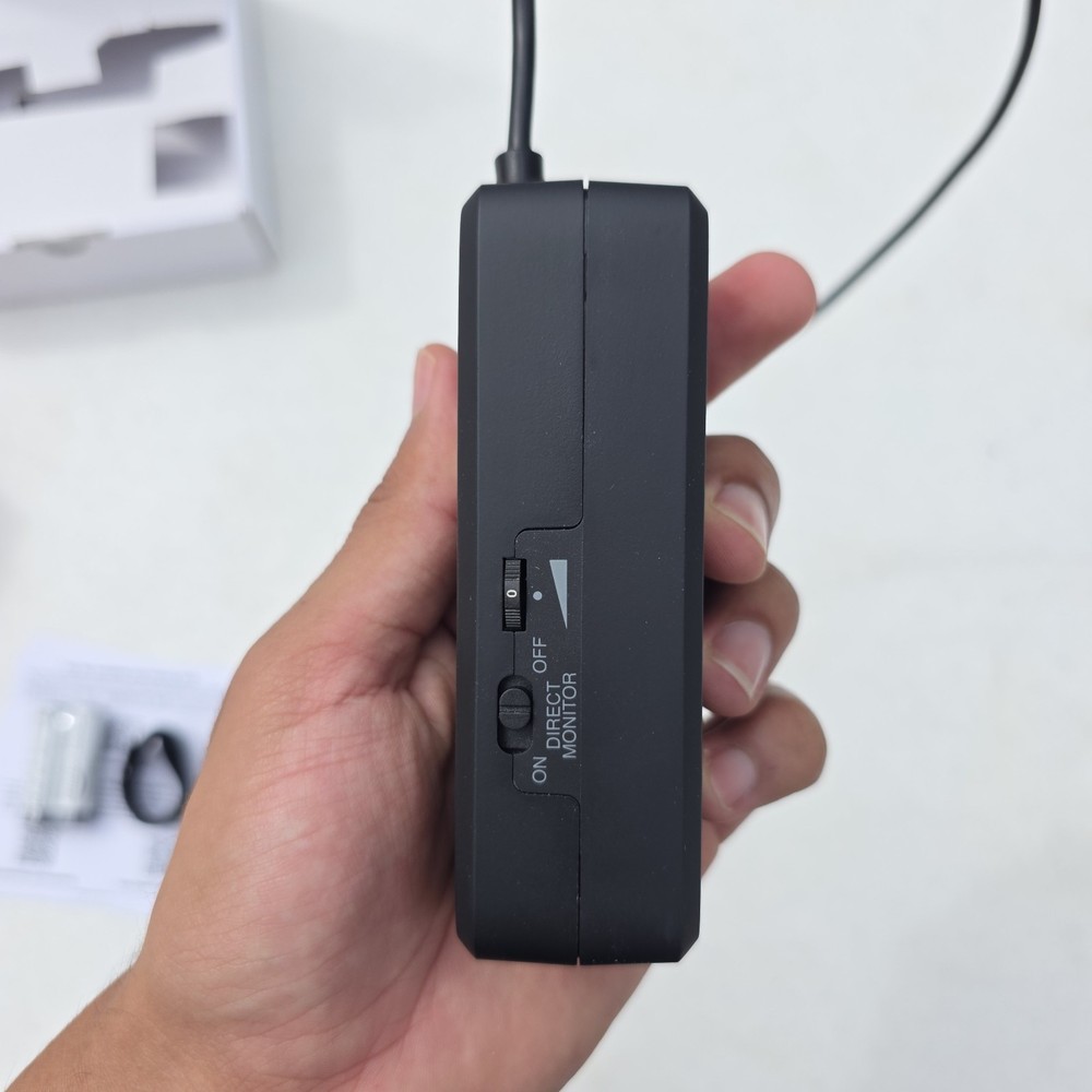 IK Multimedia iRig Pre 2 - XLR Microphone Interface for iOS Devices Damaged Box