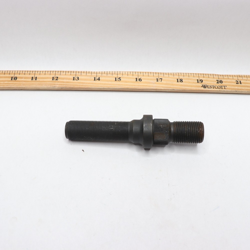 Hyster Wheel Stud 4098948