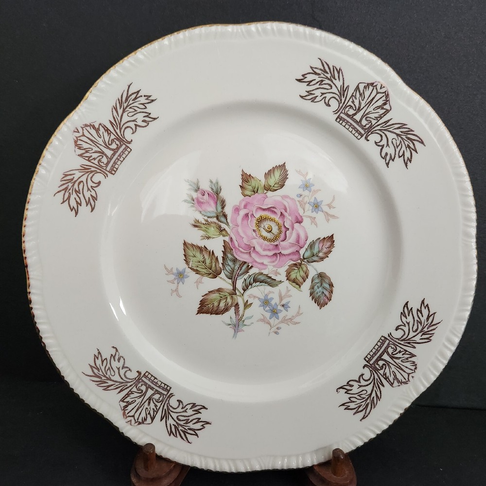 Queen Esther By Homer Laughlin 4 Pc. Place Setting
