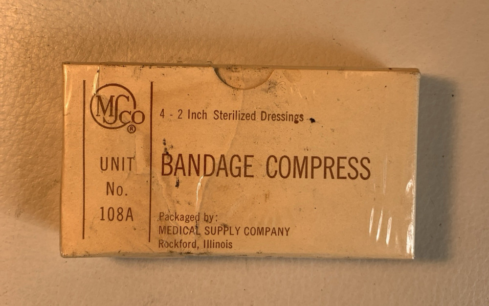 WWII MSCO Eye Dressing Packet, 2 Bandage Compress, Triangular & Adhesive Bandage
