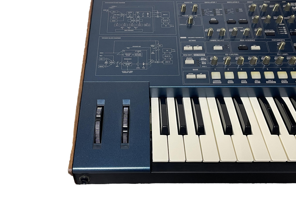 KORG MS2000 Analog Modeling Synthesizer 44-Key Vocoder Synth w/Manual AC Adapter