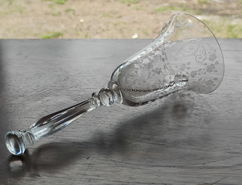 CAMBRIDGE DIANE ELEGANT ETCHED GLASS DINNER BELL