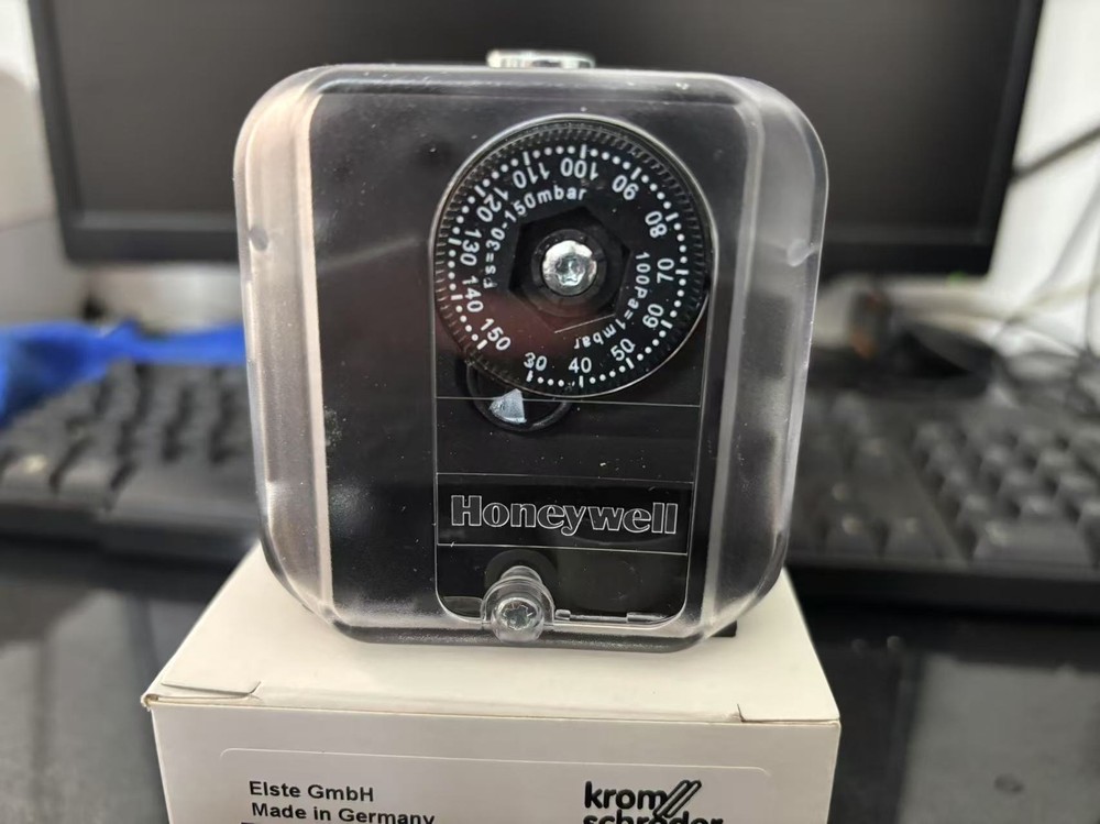 Krom Schroder DG150UG-3K2 pressure switch