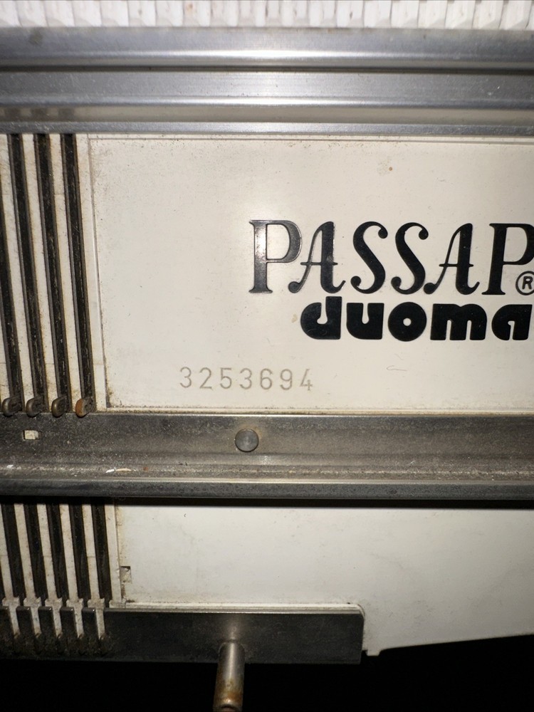 Passap Duomatic 80 Knitting Machine - READ