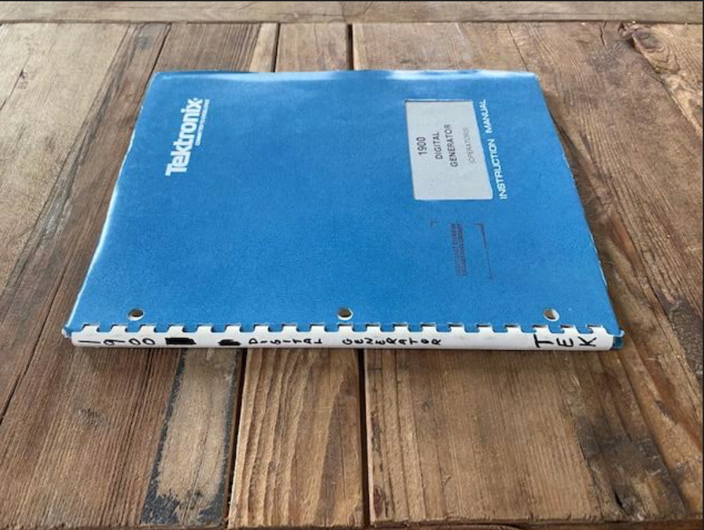 Tektronix 1900 Digital Generator - Operators Manual
