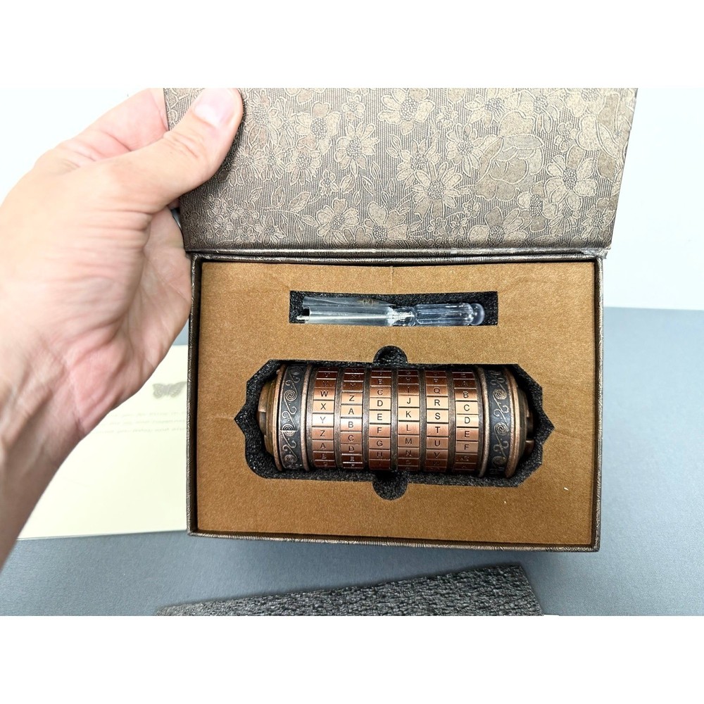 DaVinci Cryptex Puzzle Lock Box with Hidden Compartment NEW