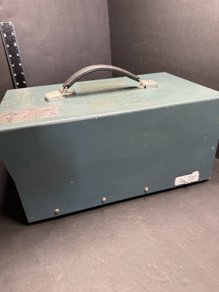 MILLIVAC MV-823A-1 Millivolt Meter Voltmeter POWERS but Untested