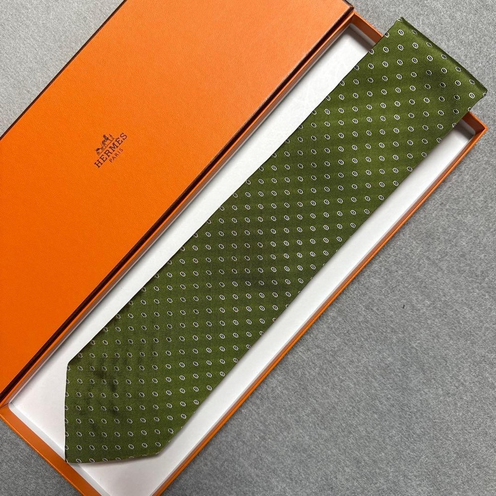 Hermes tie green dot silk jacquard