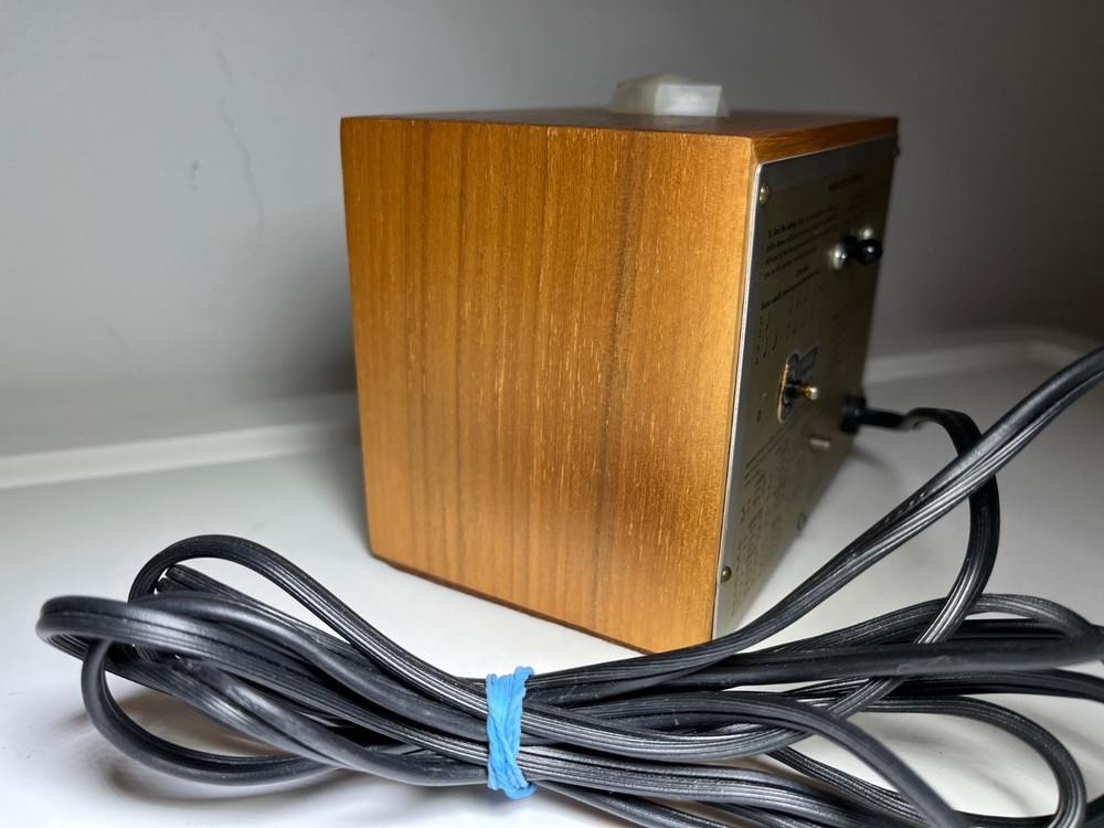 Franz Electric Metronome Vintage Model LM-FB-5 Solid Walnut