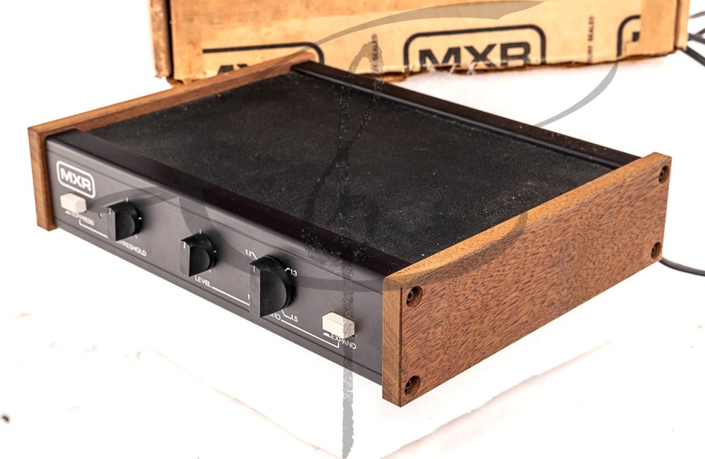 MXR DYNAMIC PROCESSSOR EXPANDER VINTAGE AUDIO PROCESSING EQUIPMENT MIB TESTED