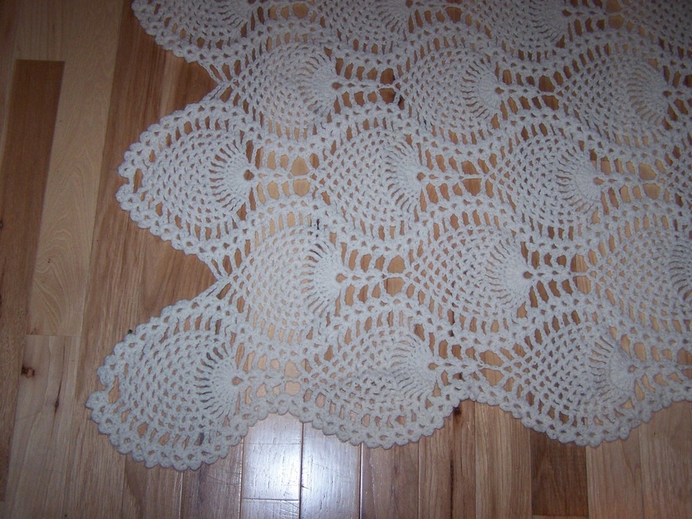 Estate Find AFGHAN - Knitted / Crocheted