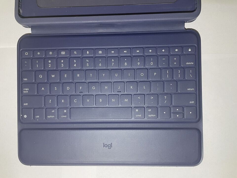 LOGITECH RUGGED COMBO 3 iPad Keyboard Case Blue For iPad 7th 8th 9th GEN