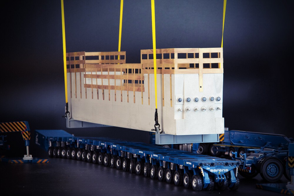 Bridge Section Load with Lifting Frame - IMC 1:50 Scale Resin Model #33-0147 New
