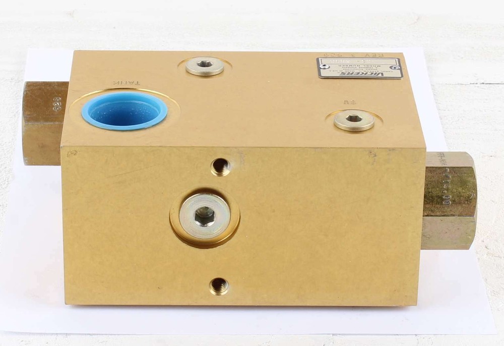 New MCD-1683C Vickers Valve Assembly