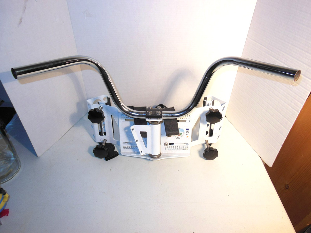 NOVAF ADAPTA KIT. WHEELCHAIR BICYCLE ADAPTER