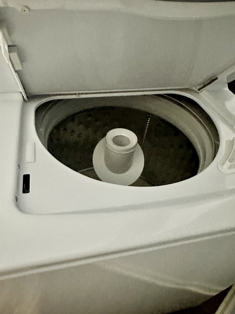 GE Unitized Spacemaker 2.3 Cu Ft Washer 4.4 Cu Ft Electric Dryer Combo