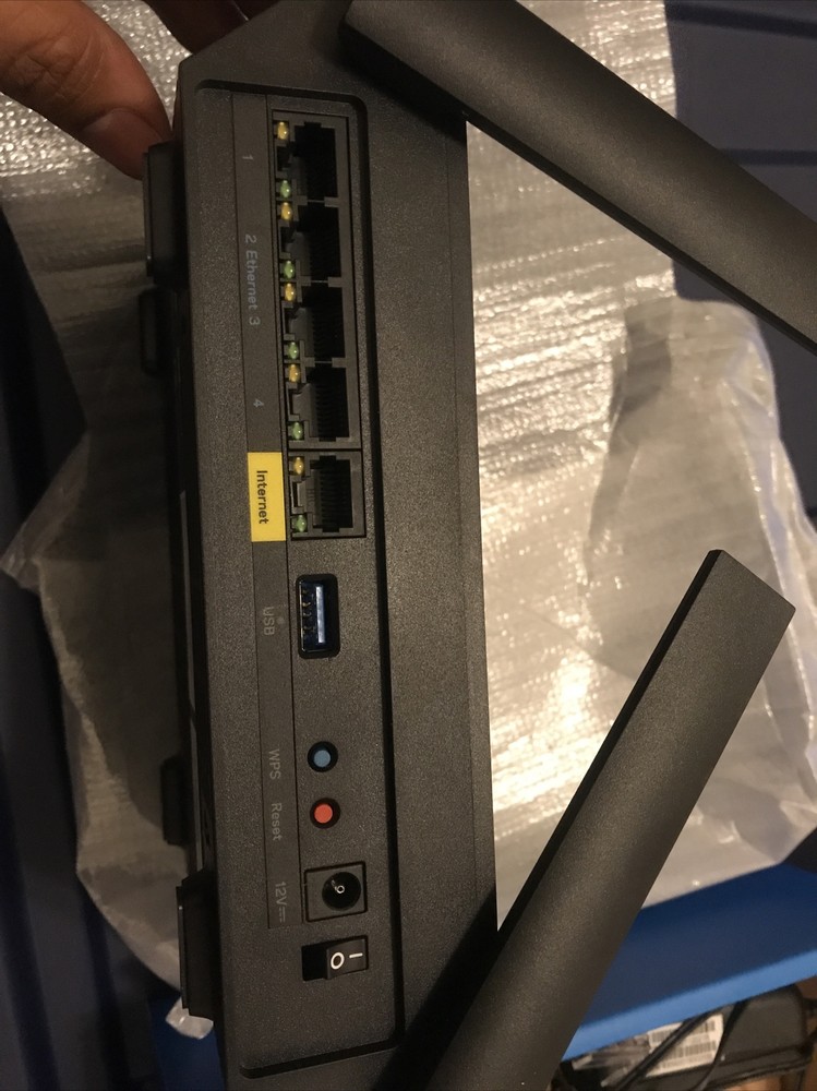 linksys max stream modelo MR7320 wifi UNTESTED