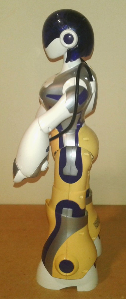 WOWWEE FEMISAPIEN ROBOT