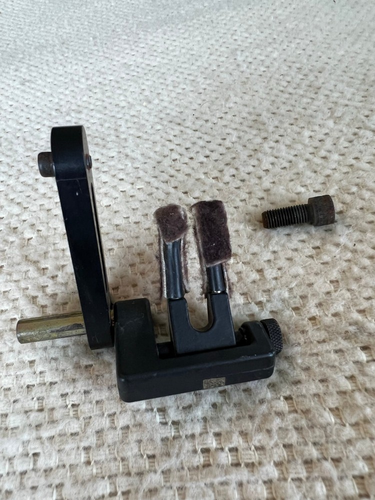 Cobra Dual Prong Flipper Rest