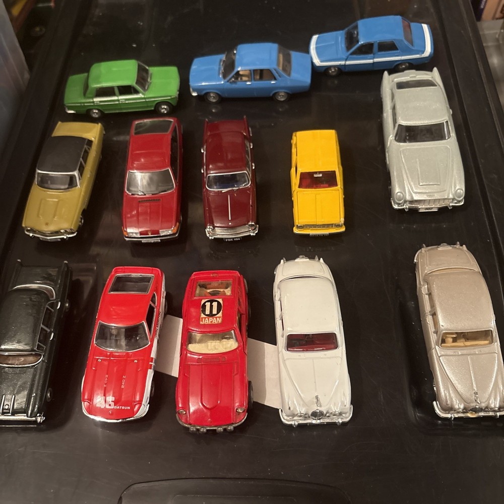 VANGUARDS ect total 13 models  good condition