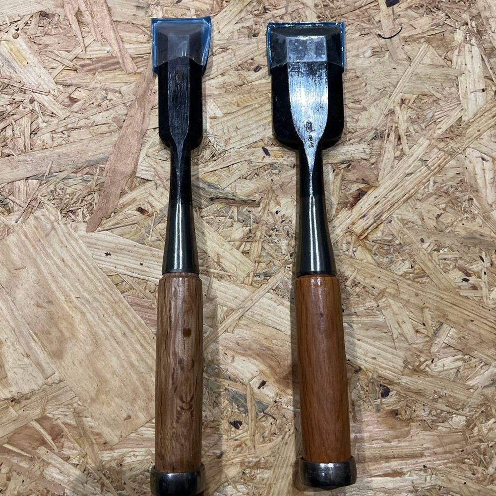 Wood Chisel Set 2 Flat Blades Handled Woodworking Tool Ready to Use